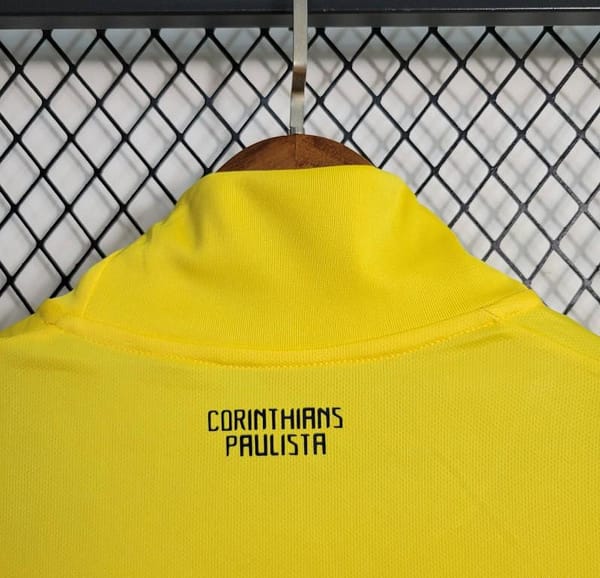 Retro 14-15 Corinthians Goalkeeper Yellow Jersey - Image 3
