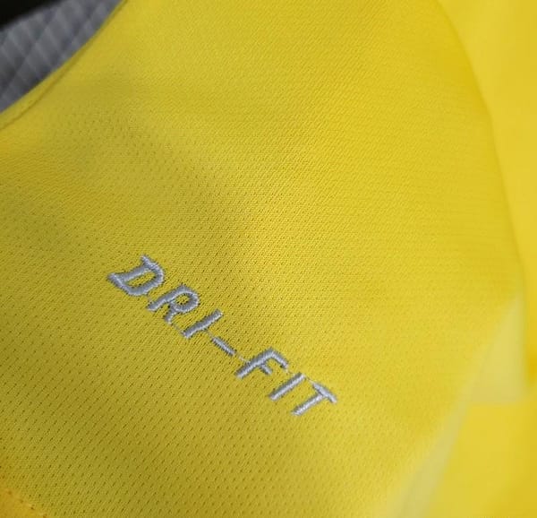 Retro 14-15 Corinthians Goalkeeper Yellow Jersey - Image 7