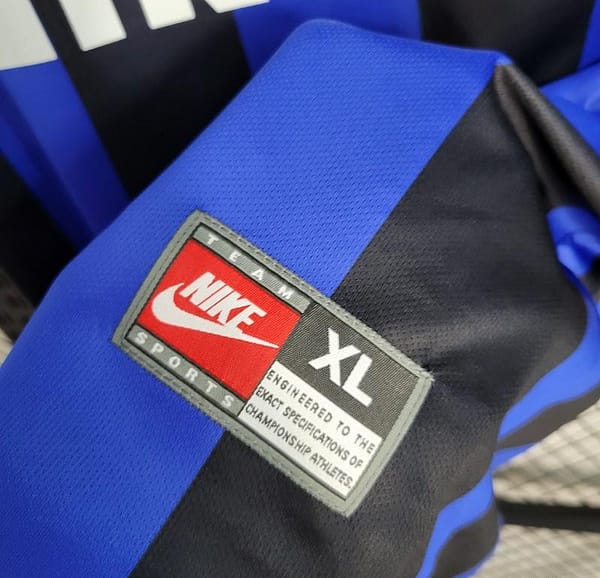 Retro 99-00 Inter Milan Home Jersey - Image 4