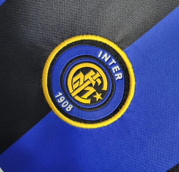 Retro 99-00 Inter Milan Home Jersey - Image 10