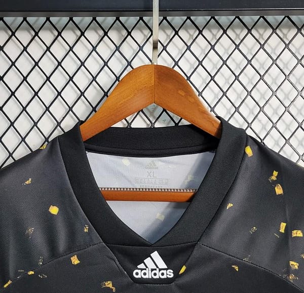 Retro 20-21 Real Madrid Special Edition Black Gold Jersey - Image 2