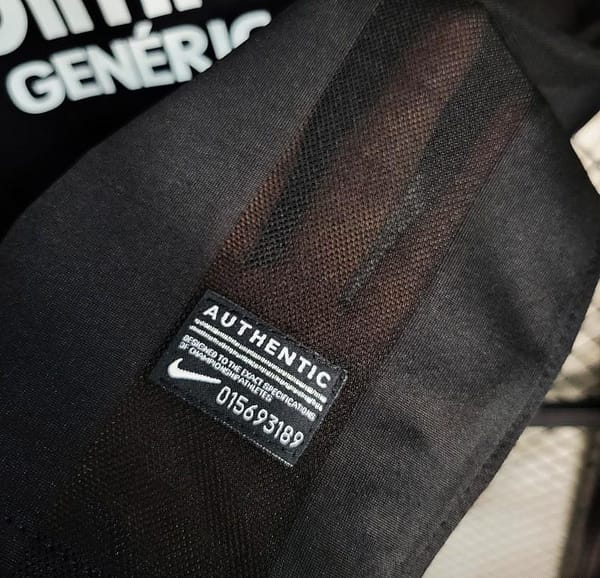 Retro 10/11 Corinthians Away Black Jersey - Image 7