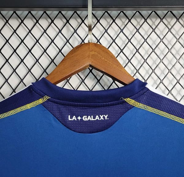 Retro 11-12 La Galaxy Blue Jersey - Image 3