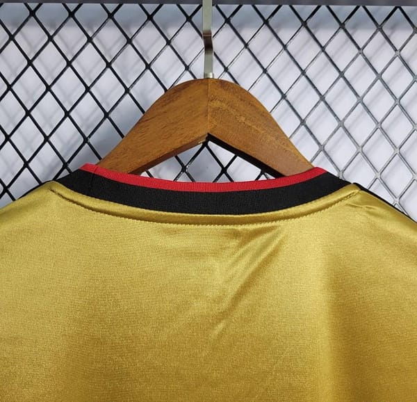 Retro 2013/14 Season AC Milan Third Golden Jersey - Image 5