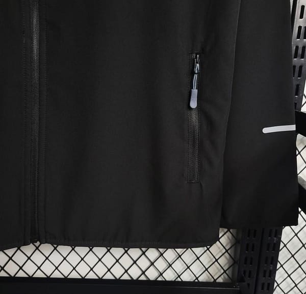 2023 Nike Outdoor Sports Black Sunscreen Jacket - Image 3