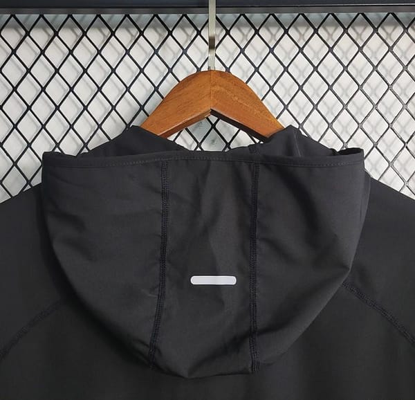 2023 Nike Outdoor Sports Black Sunscreen Jacket - Image 5
