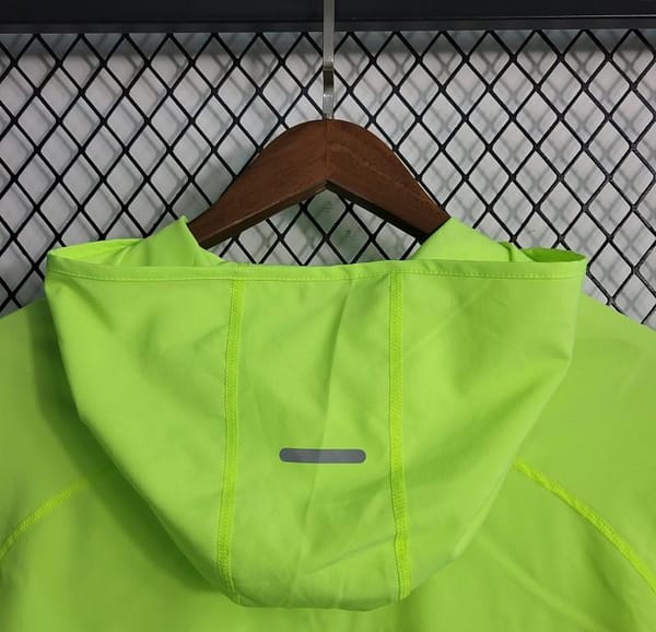 2023 Nike Outdoor Green Sports Sunscreen Jacket - Image 8