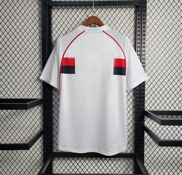 Retro 01/02 Flamengo Away White Jersey - Image 2