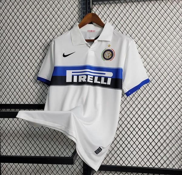 Retro 09-10 Inter Milan Away Jersey - Image 3