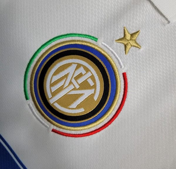 Retro 09-10 Inter Milan Away Jersey - Image 6