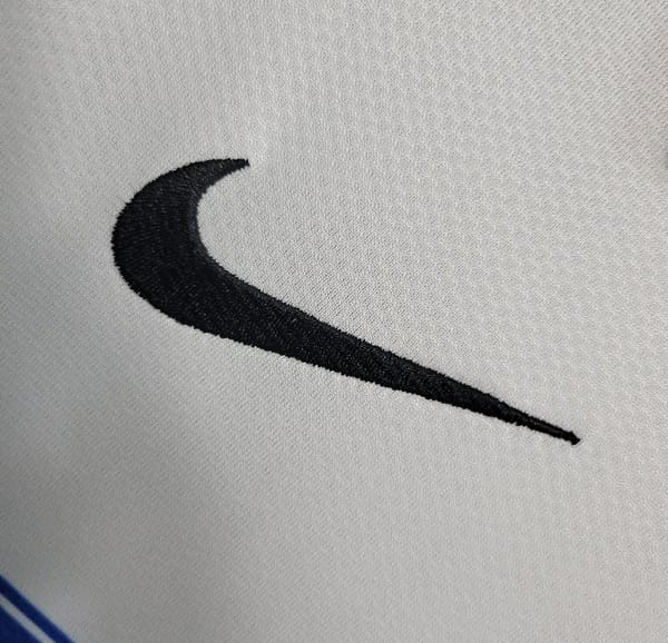 Retro 09-10 Inter Milan Away Jersey - Image 8