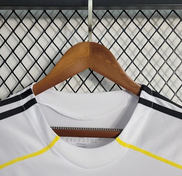 Retro Long Sleeve 09/10 Real Madrid Home Jersey - Image 8