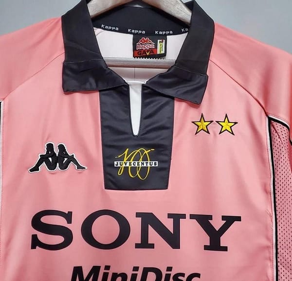 Retro 97/98 Juventus Away Pink Jersey - Image 2