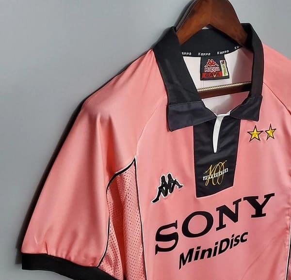 Retro 97/98 Juventus Away Pink Jersey - Image 4