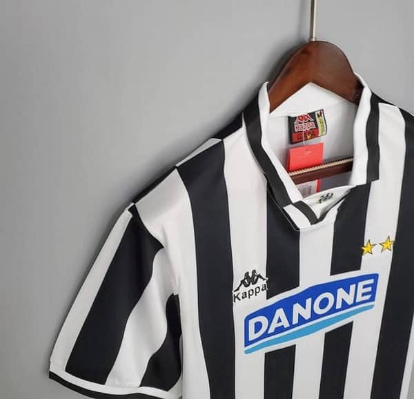 Retro 94/95 Juventus Home Jersey - Image 2