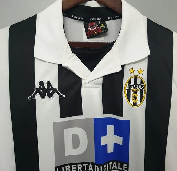 Retro 99/00 Juventus Home Jersey - Image 4