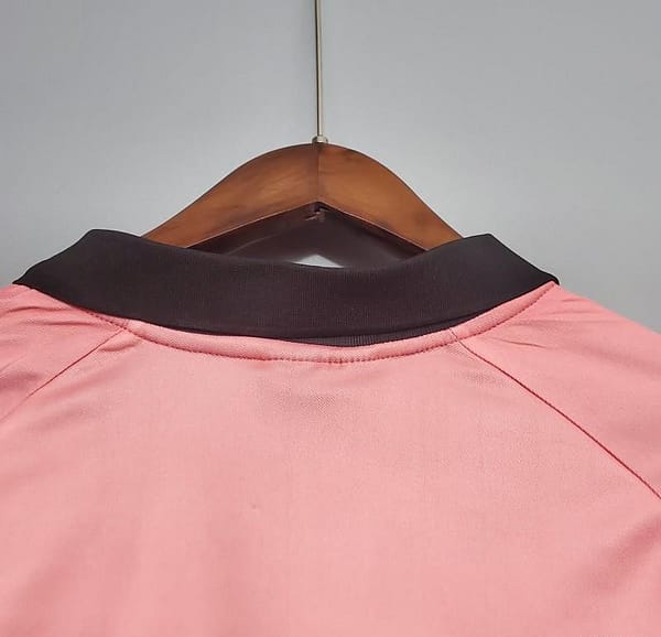 Retro 97/98 Juventus Away Pink Long Sleeve Jersey - Image 8