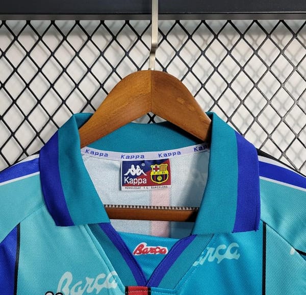 Retro 1995-97 Barcelona Away Jersey - Image 6