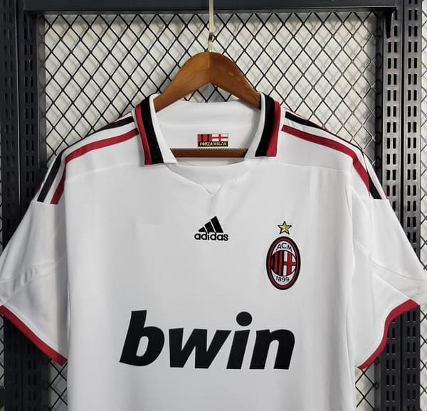 Retro 09/10 AC Milan Away White Jersey - Image 10