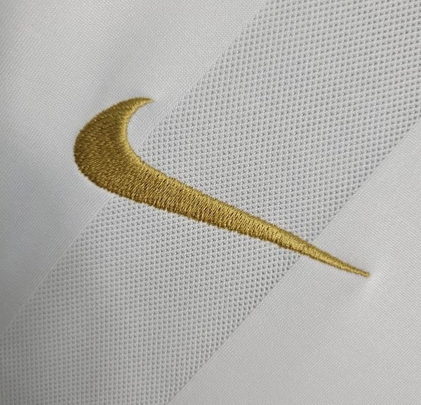 Retro 10/11 Corinthians Home Jersey - Image 2