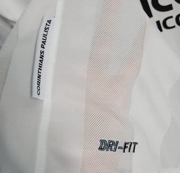 Retro 10/11 Corinthians Home Jersey - Image 6