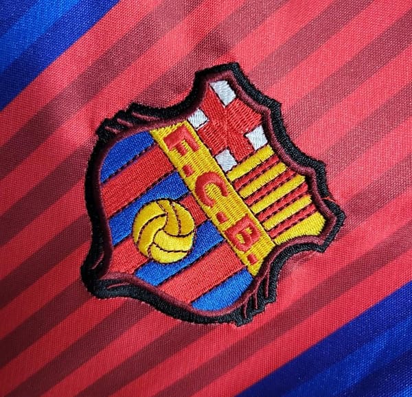Retro 91/92 Barcelona Home Jersey - Image 5