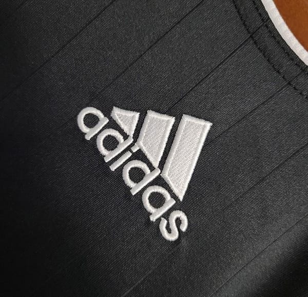 Retro 06-07 Real Madrid Third Long Sleeve Jersey - Image 5