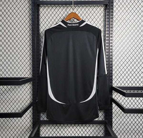 Retro 06-07 Real Madrid Third Long Sleeve Jersey - Image 8