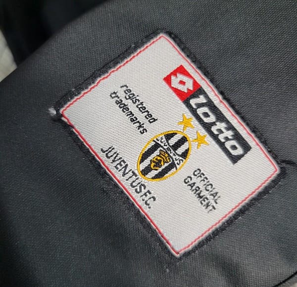 Retro 01-02 Juventus Away Black Soccer Jersey - Image 5