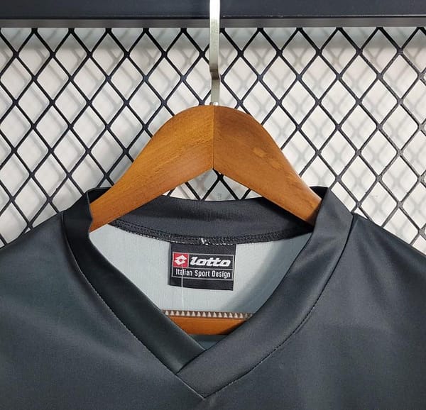 Retro 01-02 Juventus Away Black Soccer Jersey - Image 9