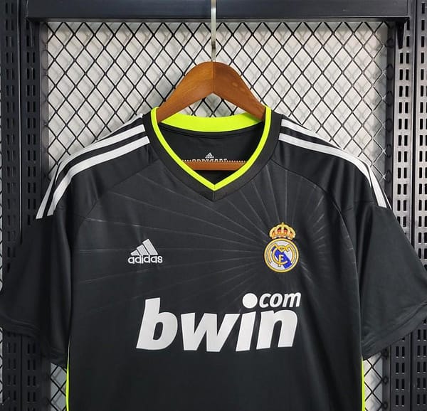 Retro 10-11 Real Madrid Away Black Soccer Jersey - Image 5