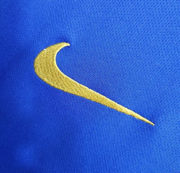 Retro Italy 1996 Home Jersey - Image 11