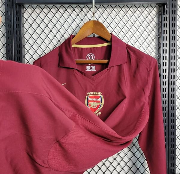 Retro 05-06 Arsenal Home Long Sleeve Jersey - Image 5