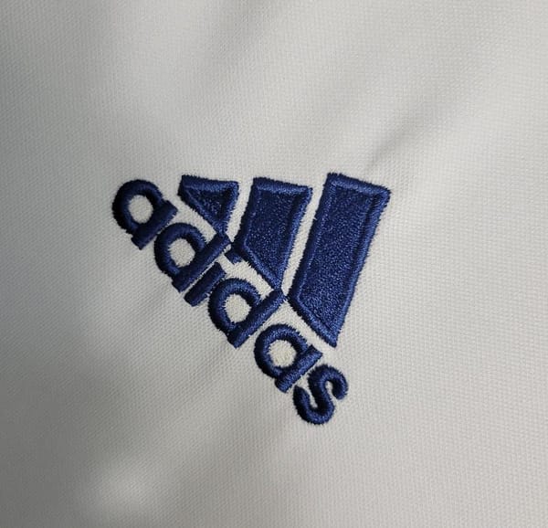 Retro 00-01 Real Madrid Home Jersey - Image 9