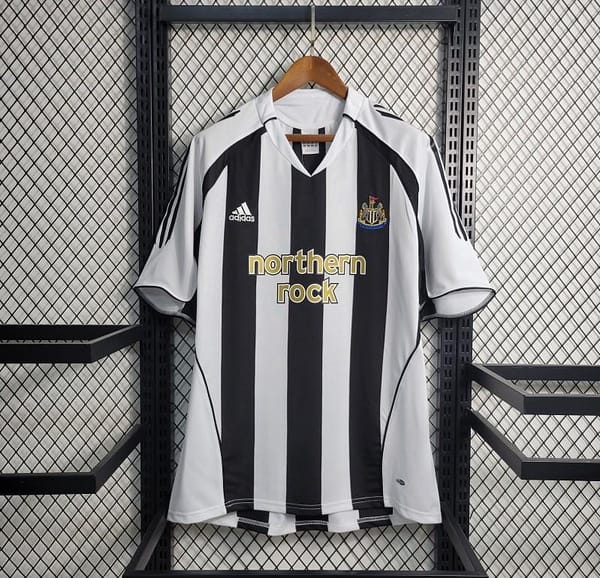 Retro 04-06 Newcastle United Home Jersey