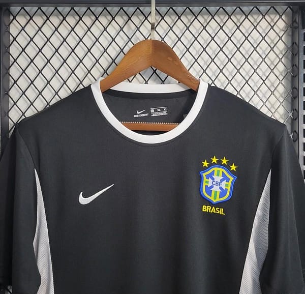 Retro 2002 Brazil Black Goalkeeper Jersey - Image 3