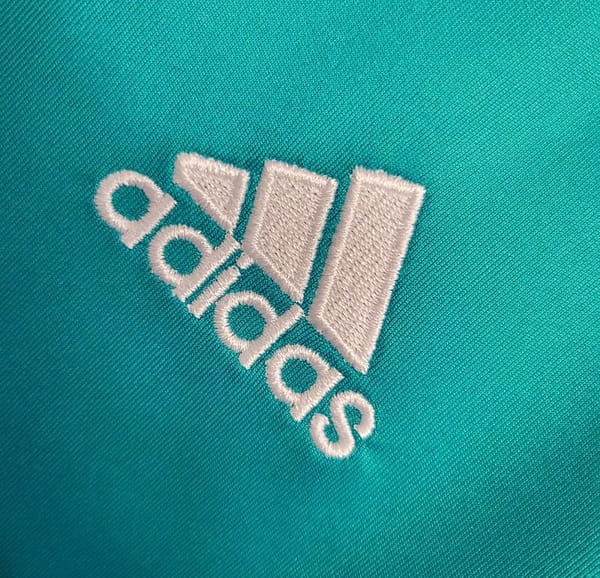 Retro 17-18 Real Madrid Third Blue Jersey - Image 8