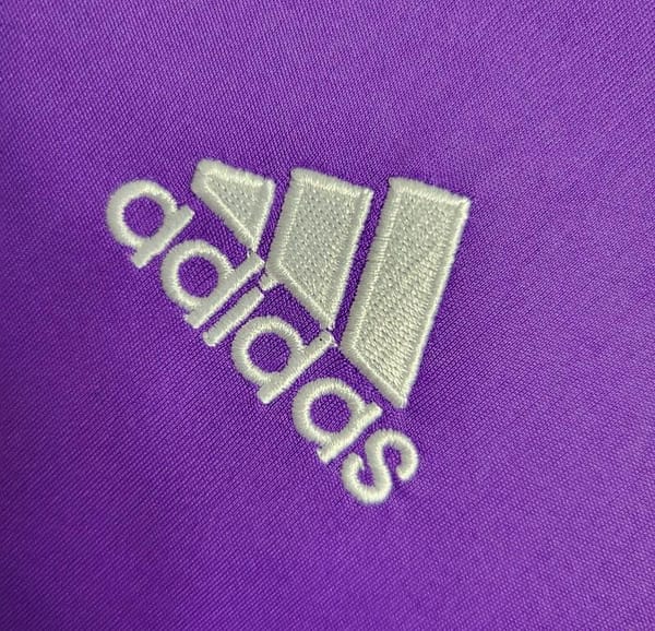 Retro Real Madrid 17/18 Away Purple Jersey - Image 3