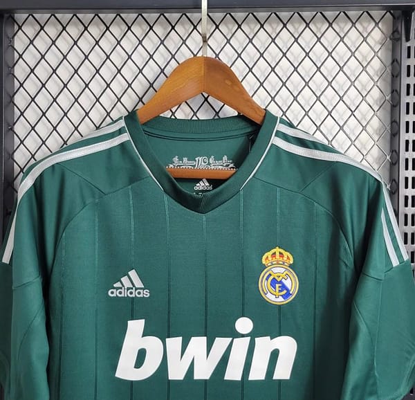 Retro 2012/13 Real Madrid Third Green Jersey - Image 5