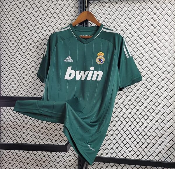 Retro 2012/13 Real Madrid Third Green Jersey - Image 6