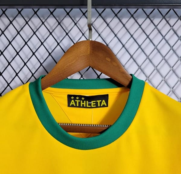 Retro 1970/1972 Brazil Home Jersey - Image 4