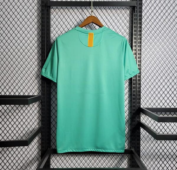 Retro 10/11 Barcelona Away Green Jersey - Image 2