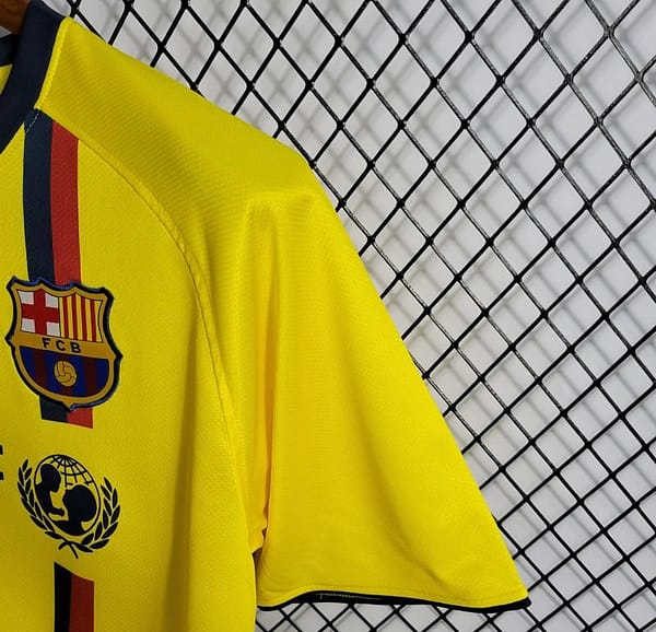 Retro 08/09 Barcelona Away Yellow Jersey - Image 2
