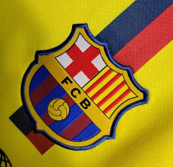 Retro 08/09 Barcelona Away Yellow Jersey - Image 4