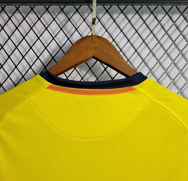 Retro 08/09 Barcelona Away Yellow Jersey - Image 6