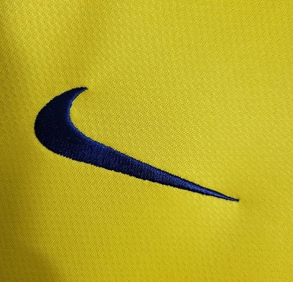 Retro 08/09 Barcelona Away Yellow Jersey - Image 7
