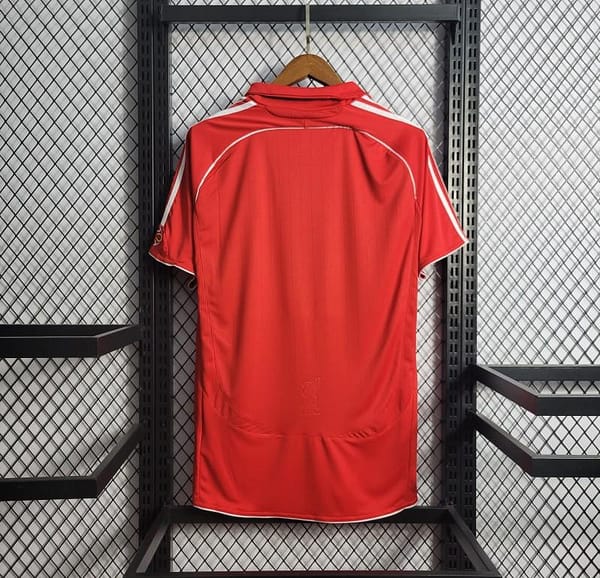 Retro 2006/07 Liverpool Home Jersey - Image 4