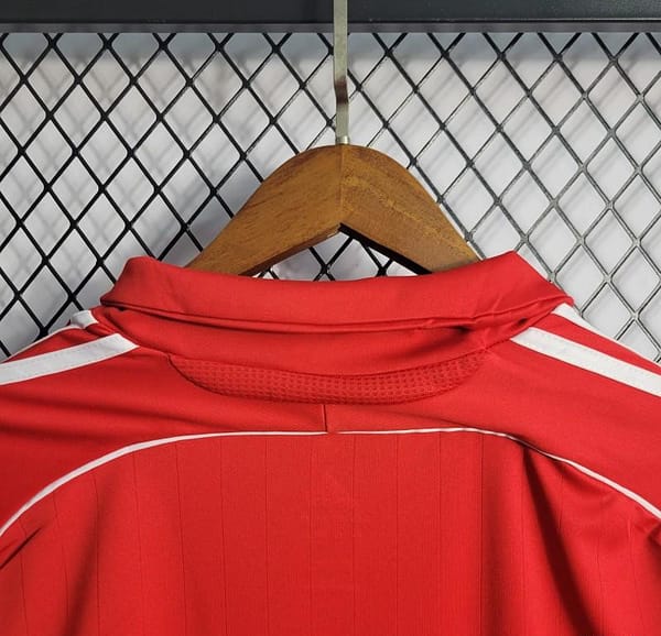 Retro 2006/07 Liverpool Home Jersey - Image 6