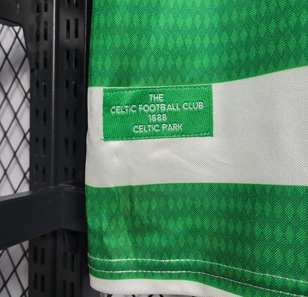 Retro 98/99 Celtic Home Champion Jersey - Image 9