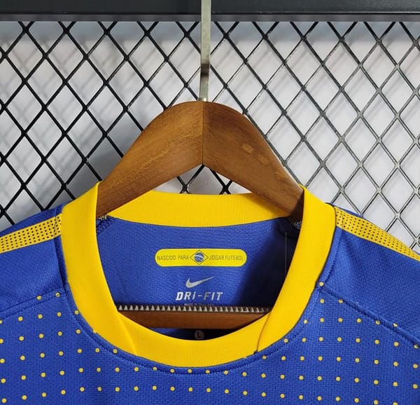 Retro 2010 Brazil Away Blue Jersey - Image 5